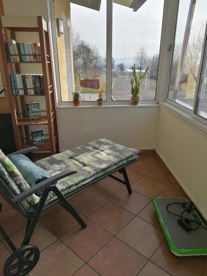 Ferienwohnung Schuhmann: Garden Retreat Near Thermal Spa & Adventure Parks Hinzenbach Exterior photo