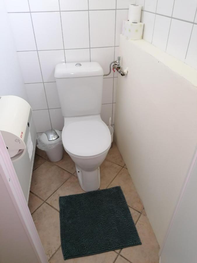 Ferienwohnung Schuhmann: Garden Retreat Near Thermal Spa & Adventure Parks Hinzenbach Exterior photo